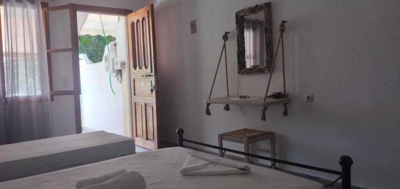 Athina Studio Apartments Kerveli Ngoại thất bức ảnh