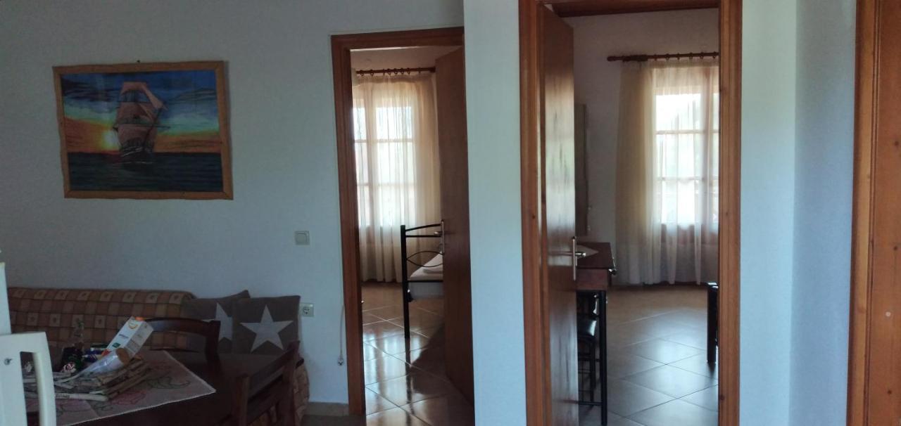 Athina Studio Apartments Kerveli Ngoại thất bức ảnh