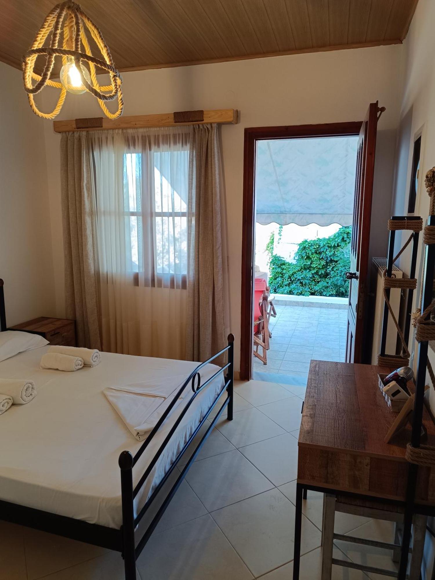 Athina Studio Apartments Kerveli Ngoại thất bức ảnh