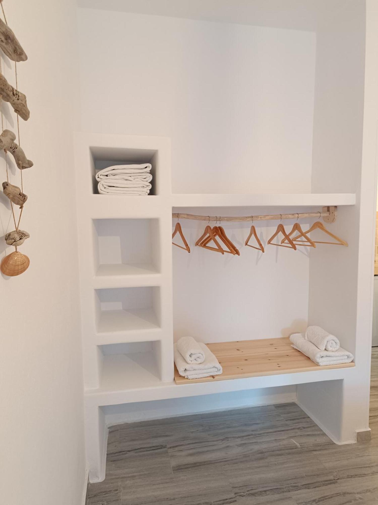 Athina Studio Apartments Kerveli Phòng bức ảnh