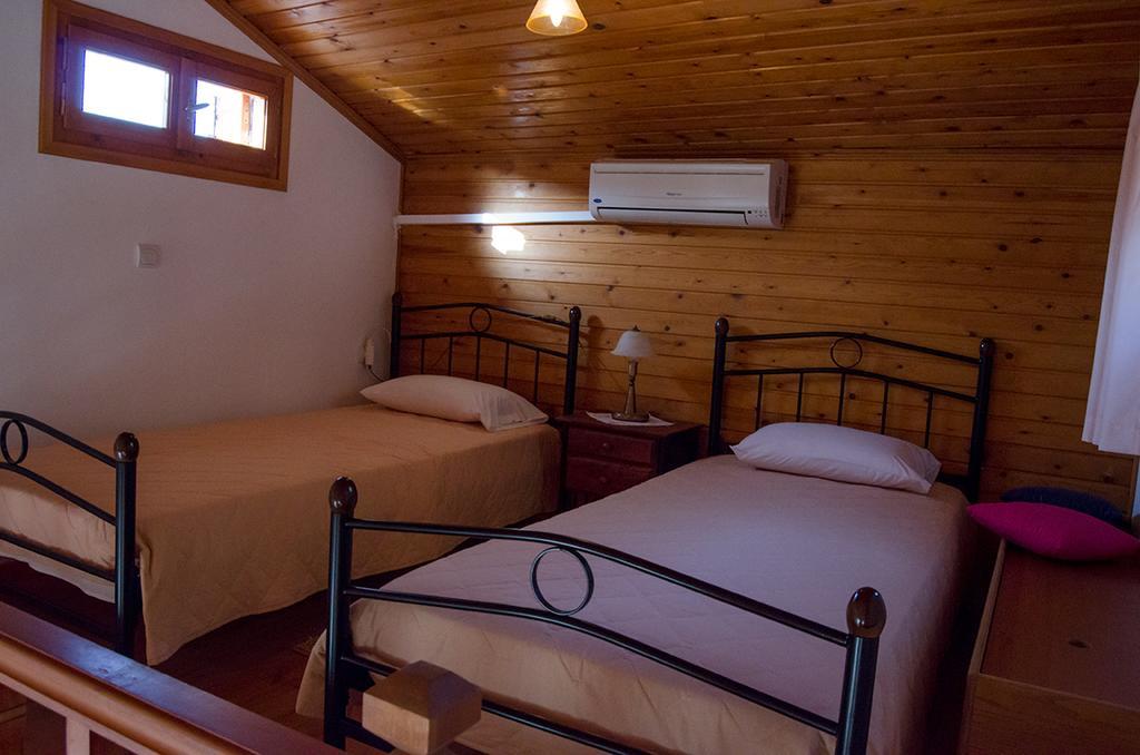Athina Studio Apartments Kerveli Phòng bức ảnh